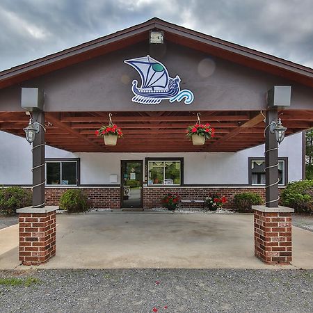 Auberge Motel Drakkar Шавиниган Экстерьер фото