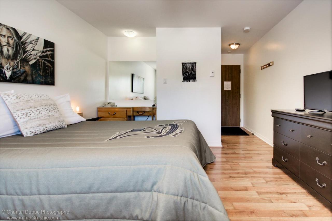 Auberge Motel Drakkar Шавиниган Экстерьер фото
